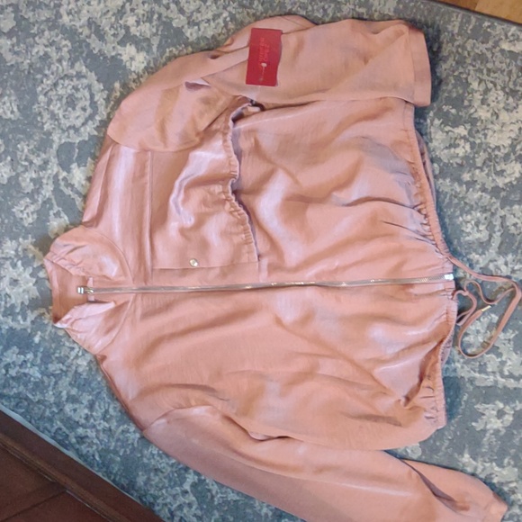 Jennifer Lopez Jackets & Blazers - NWT! Jennifer Lopez Blush Jacket (medium)